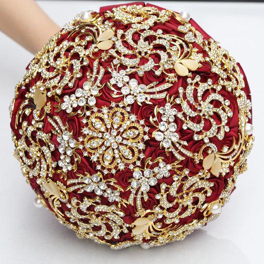 Ramo de Novia Dorado con Diamantes Completos y Strass, Estilo Europeo Hecho a Mano - Image 16