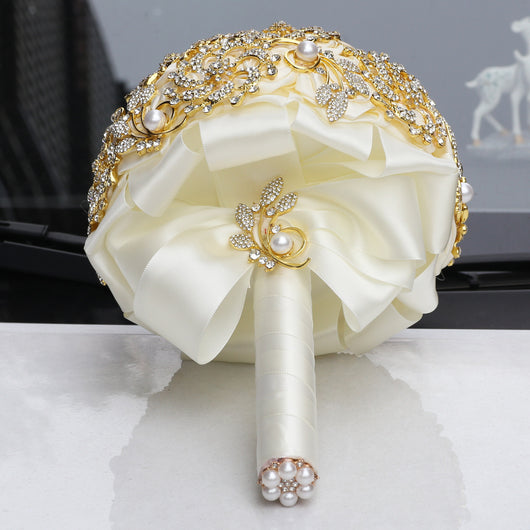 Ramo de Novia Dorado con Diamantes Completos y Strass, Estilo Europeo Hecho a Mano - Image 2
