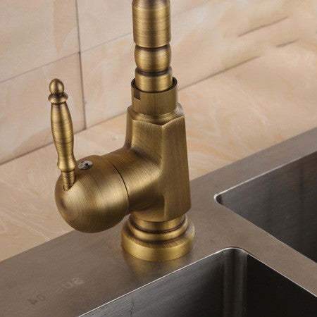 Grifo Mezclador de Cobre Rotativo para Fregadero de Cocina - Image 5