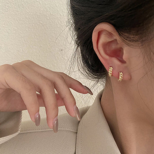 Aretes Minimalistas Retro con Cadena Delicada - Diseño Vintage Frío - Image 2
