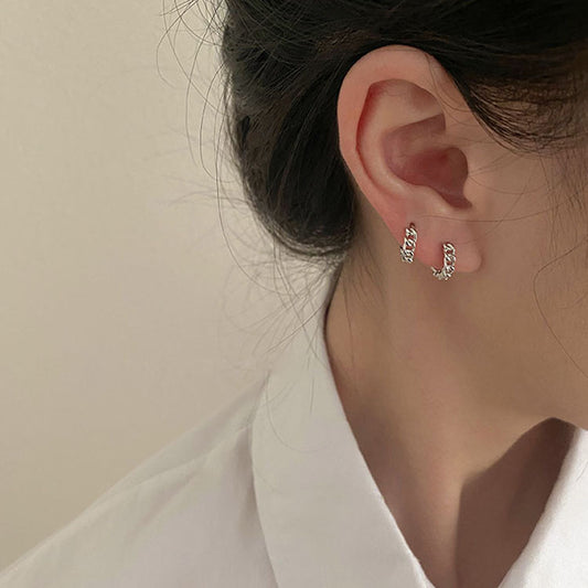 Aretes Minimalistas Retro con Cadena Delicada - Diseño Vintage Frío