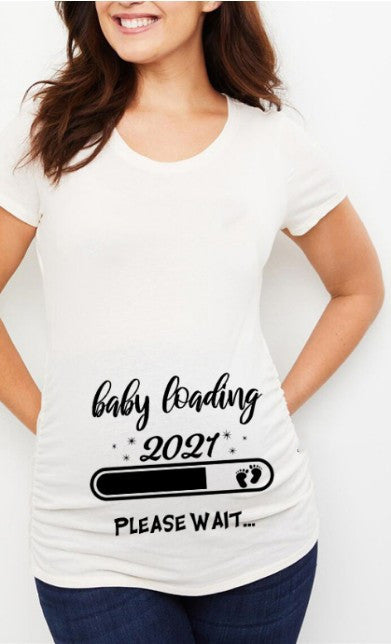Playera de Maternidad con Estampado Infantil de Manga Corta - Image 11