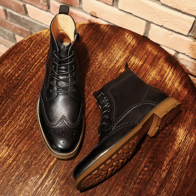 Botas de Cuero Estilo Británico para Hombre con Tallado Artesanal - Image 7