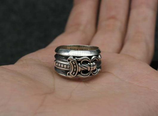 Anillo de Plata Espada Sagrada para Hombre - Dedo Índice - Image 10