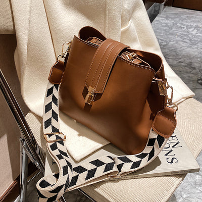 Bolsa Mensajera Retro Estilo Cubo - Versátil para Cualquier Ocasión - Image 6
