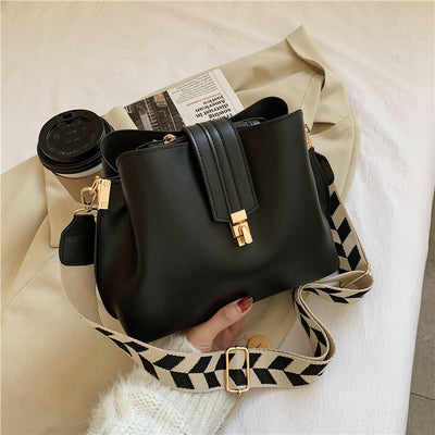 Bolsa Mensajera Retro Estilo Cubo - Versátil para Cualquier Ocasión - Image 7