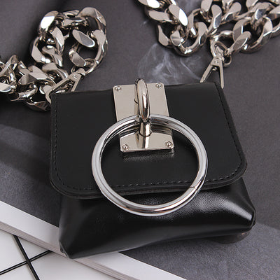 Bolsa Mensajera Convertible con Cadena Gruesa y Monedero Integrado - Image 9