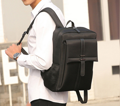Mochila Ejecutiva Impermeable para Laptop y Viajes - Image 11