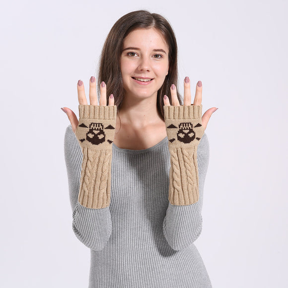 Short Knitted Skull-Pattern Wool Gloves