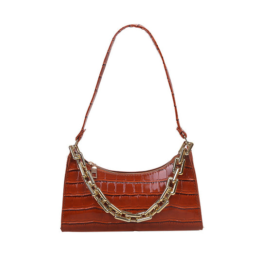 Bolso Bandolera con Cadena y Diseño Baguette Axilar - Image 15