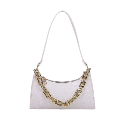 Bolso Bandolera con Cadena y Diseño Baguette Axilar - Image 26