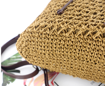 Bolsa de Playa Tejida en Paja con Cubierta de Pelaje - Image 12