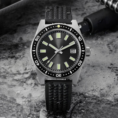 Reloj Sumergible con Espejo de Zafiro y Movimiento Mecánico - Image 3