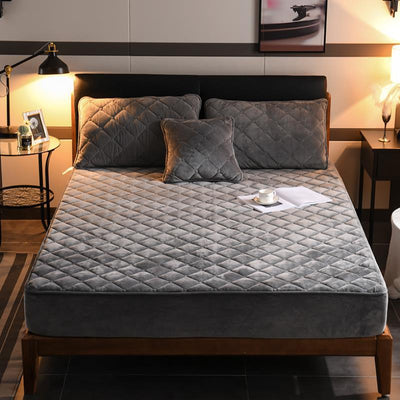 Funda Acolchada de Terciopelo Crystal para Cama Simmons - Protección Térmica y Antideslizante - Image 8