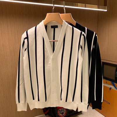Cardigan Tejido Clásico para Hombre con Rayas Verticales Retro - Image 9