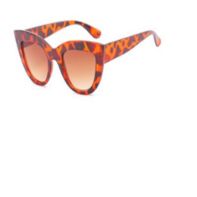 White cat-eye sunglasses with purple gradient lenses, featuring a retro and trendy style. - Image 6