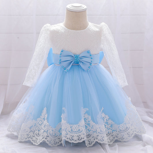 Bata Clínica con Detalles de Encaje y Costuras Reforzadas - Image 5