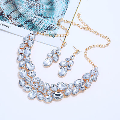 Juego de Joyería: Collar y Aretes Elegantes - Image 9