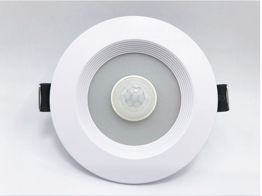 Foco LED Inteligente con Sensor de Movimiento Infrarrojo 220V - Image 8