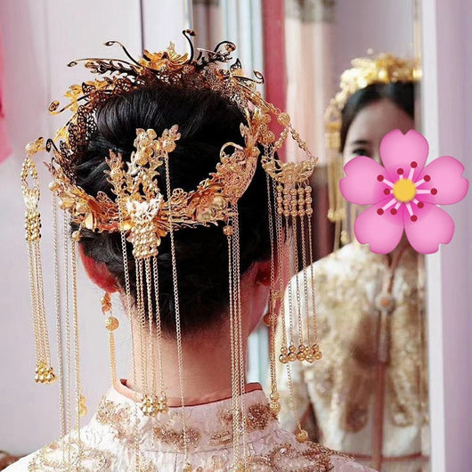 Conjunto Cheongsam de Boda con Accesorios de Flecos y Peinado - Image 8