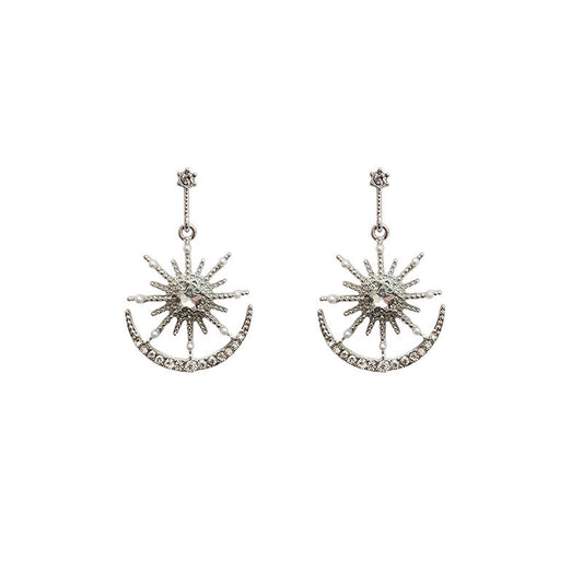 Aretes de Estrella y Luna Incrustados - Diseño Minimalista para Chicas Modernas