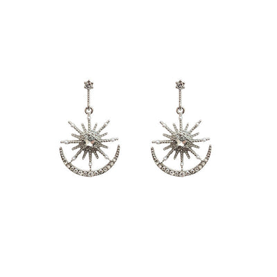 Aretes de Estrella y Luna Incrustados - Diseño Minimalista para Chicas Modernas