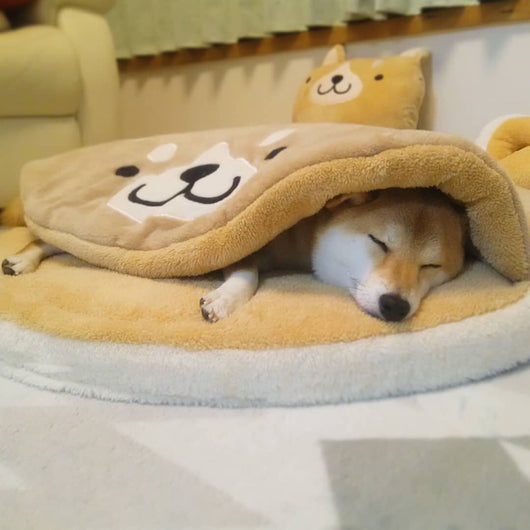 Cama Dorayaki para Gatos y Perros - Colchoneta Acogedora con Diseño de Casita Corgi - Image 8