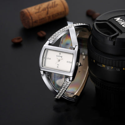 Reloj de Pulsera con Cruz Personalizado para Hombre con Números Romanos - Image 8