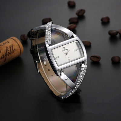 Reloj de Pulsera con Cruz Personalizado para Hombre con Números Romanos - Image 5