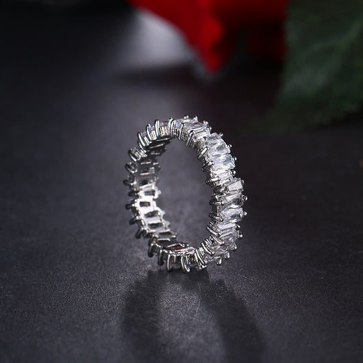Anillo de Circonita Elegante para Mujer - Joyería Minimalista y Sofisticada - Image 2