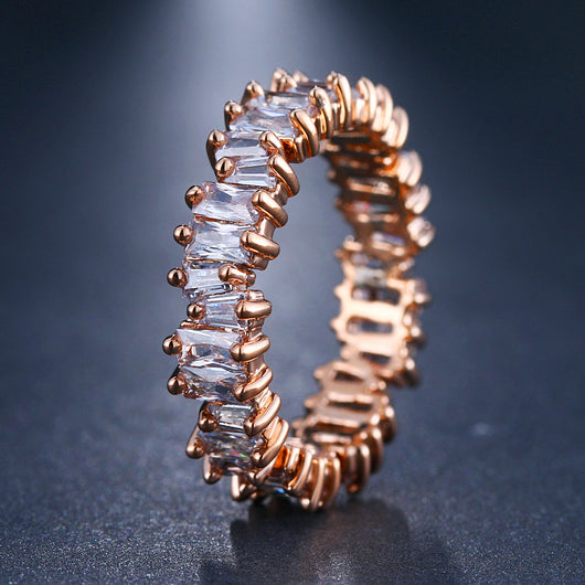 Anillo de Circonita Elegante para Mujer - Joyería Minimalista y Sofisticada - Image 7