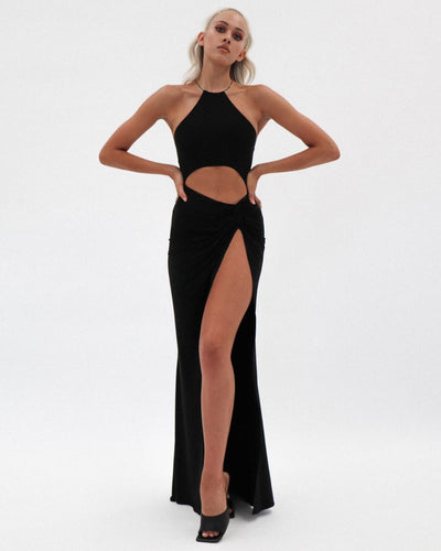 Falda Larga Elegante con Escote Halter y Detalles de Encaje - Image 28