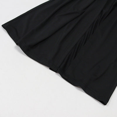 Falda Larga Elegante con Escote Halter y Detalles de Encaje - Image 17