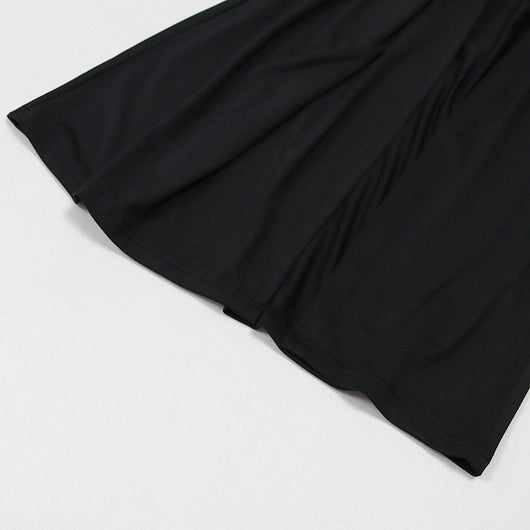 Falda Larga Elegante con Escote Halter y Detalles de Encaje - Image 17
