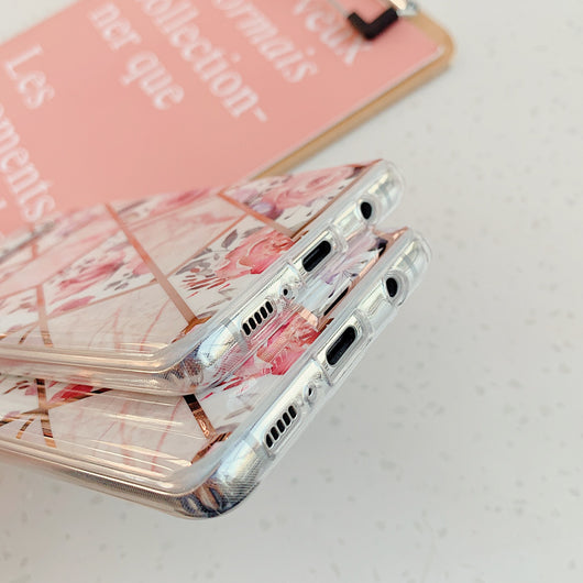 Funda de Celular con Patrón de Mármol Geométrico y Detalles Florales Electrochapada - Image 3