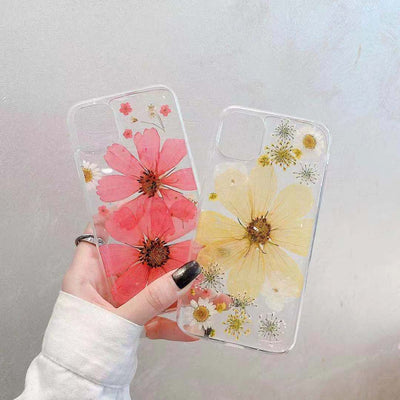 Funda de Silicona Floral Compatible con iPhone - Image 3