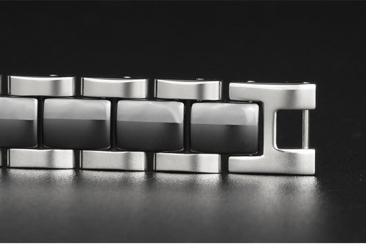 Pulsera Magnética de Cerámica y Acero Inoxidable para Niños Negro y Blanco - Image 3