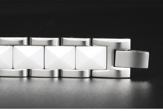 Pulsera Magnética de Cerámica y Acero Inoxidable para Niños Negro y Blanco - Image 10