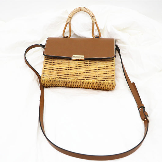 Bolsa Tejida Diagonal para Mujer - Diseño Literario y Fresco - Image 5