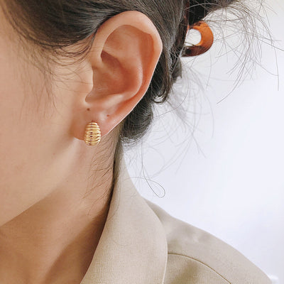 Aretes Franceses de Diseño Roscado con Cierre de Seguridad - Image 4