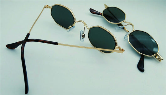 Minimarco Hexagonal con Gafas de Sol Decorativas - Image 7