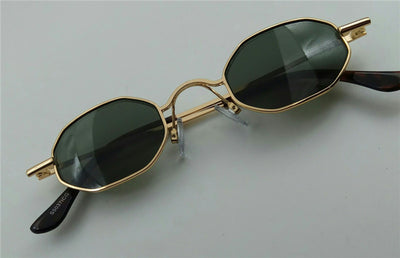 Minimarco Hexagonal con Gafas de Sol Decorativas - Image 10