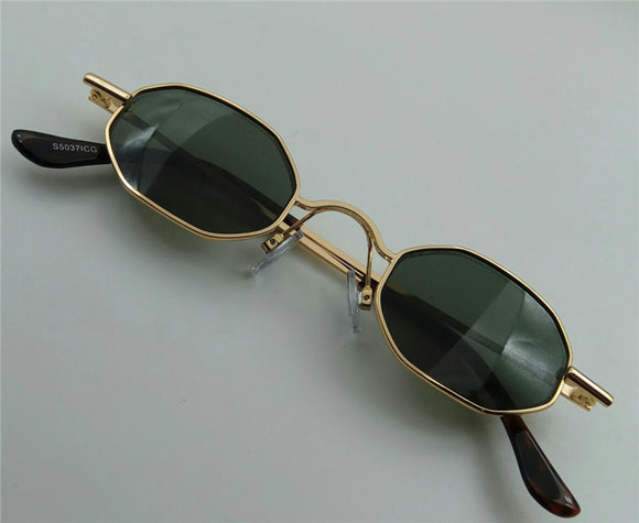 Minimarco Hexagonal con Gafas de Sol Decorativas