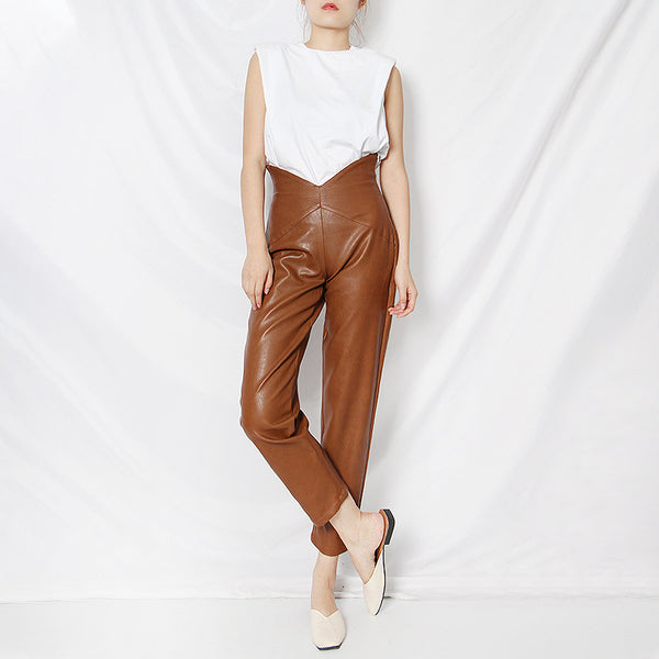 Pantalón Harem de Cuero Cropped Cintura Alta con Diseño Irregular