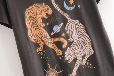 Playera Estilo Europeo Mujer Verano - Diseño Tigre Sol y Luna - Image 7