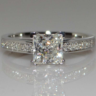 Anillo de Moissanita con Seis Garras para Mujer - Image 8