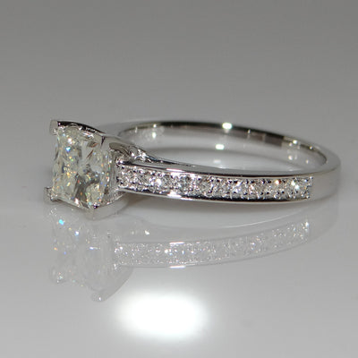 Anillo de Moissanita con Seis Garras para Mujer - Image 10