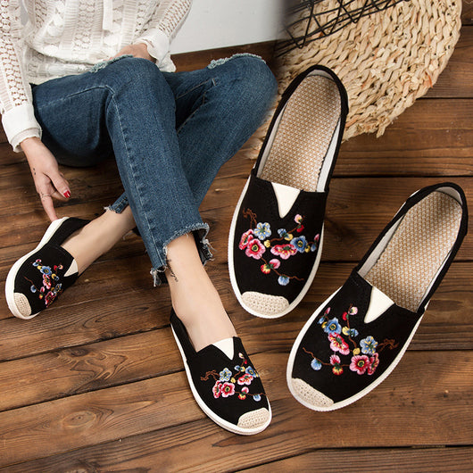 Zapatos Retro Bordados para Mujer - Cómodos y Transpirables - Image 8