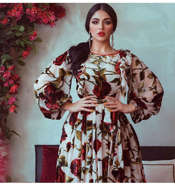 Vestido Bohemio Estampado Rosa Volantes Inspiración Medio Oriente