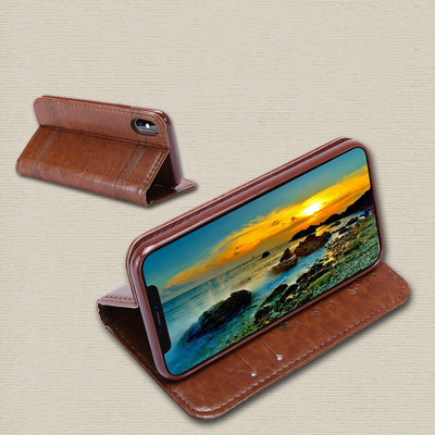 Funda Protectora iPhone 12 e iPhone 11 con Acabado Grabado en Relieve Oleoso - Image 9
